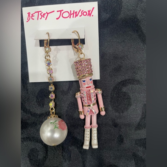 Betsy Johnson Earrings /Nutcracker figurine and drop pearl - Picture 2 of 3